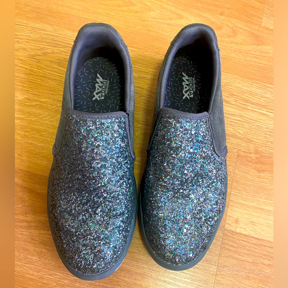 Sketchers sparkle slip ons